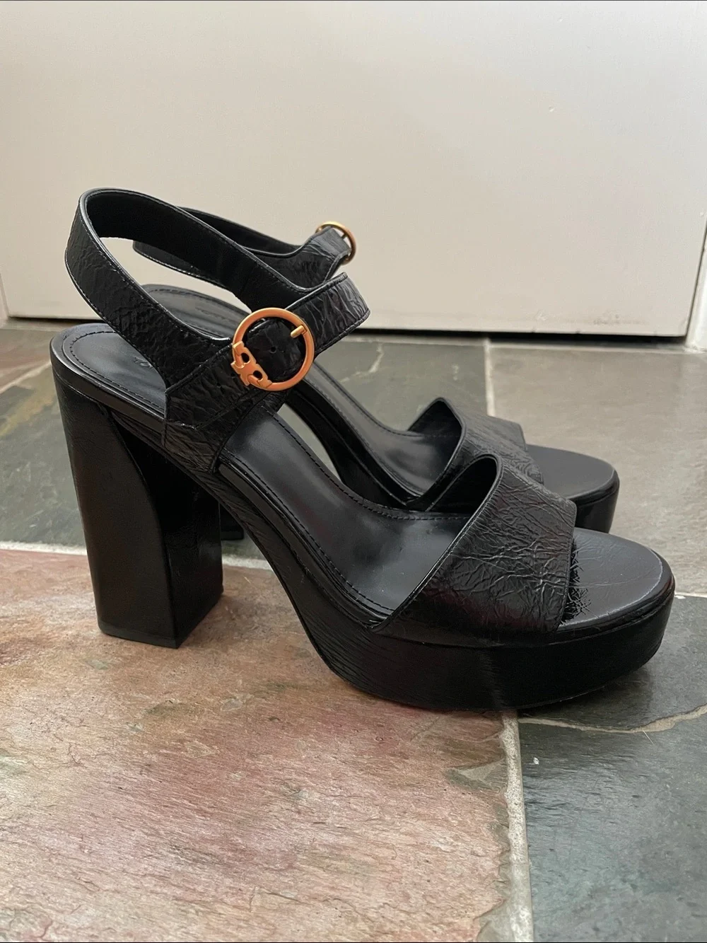 Tory Burch Martine Platform 115mm Croc Patent Leather Sz 10.5